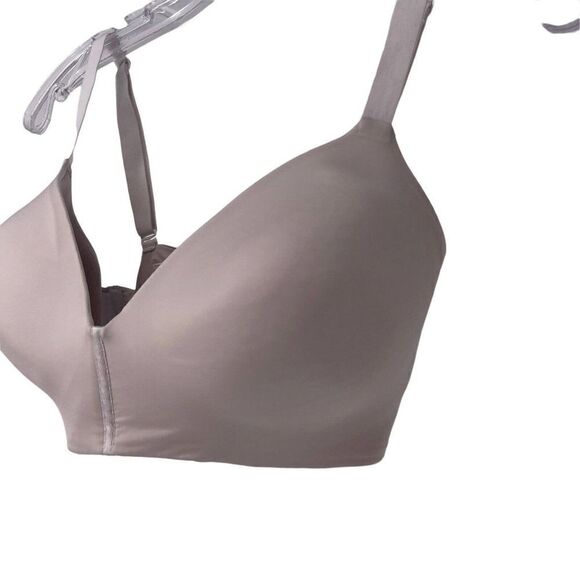 Maidenform Bra Size 34D White Wireless Lightly Padded Back Closure Bra Comfort - Picture 3 of 7